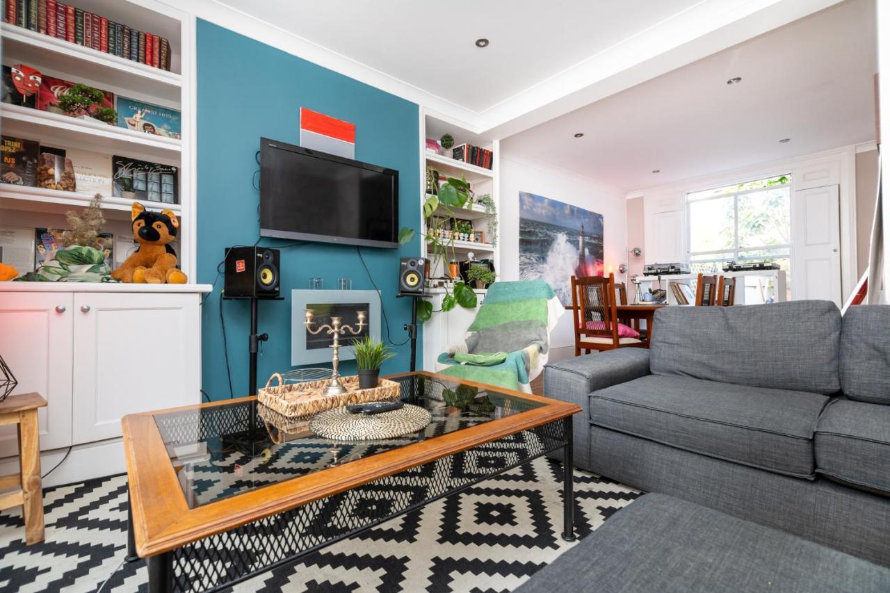 Double Room W/Projector & Garden Hot Tub London Exterior photo